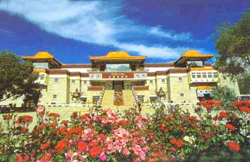 西藏革命展览馆天气