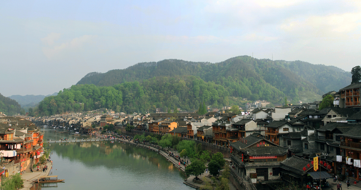 凤凰古城南华山神凤文化景区天气